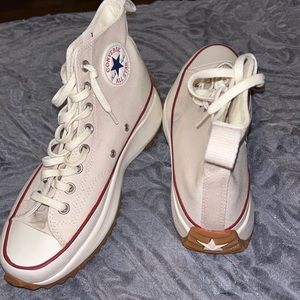 Converse Run Star Hike